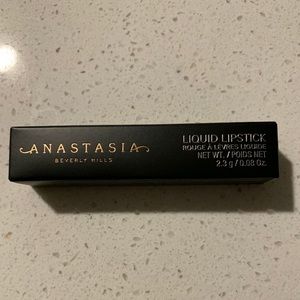 Anastasia liquid lipstick in Crush